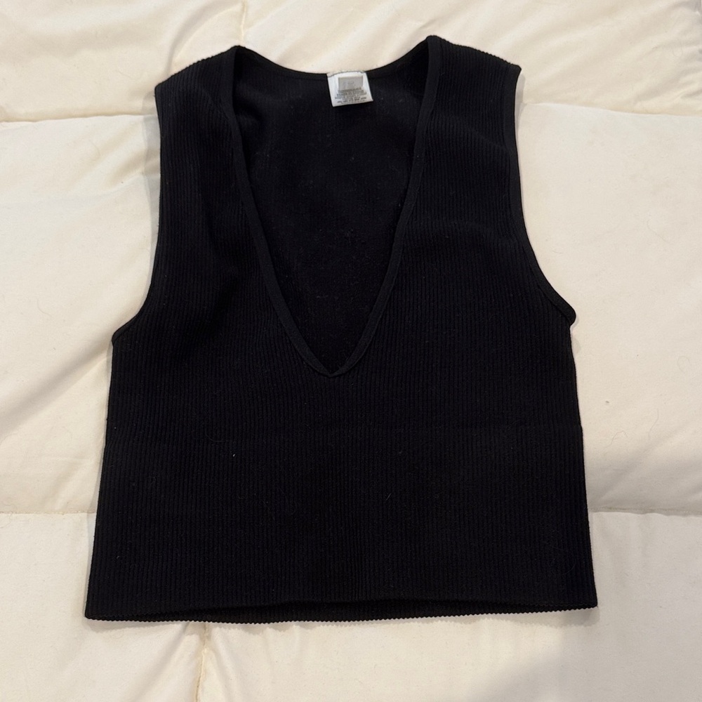 Elegant Black V-Neck Tank Top